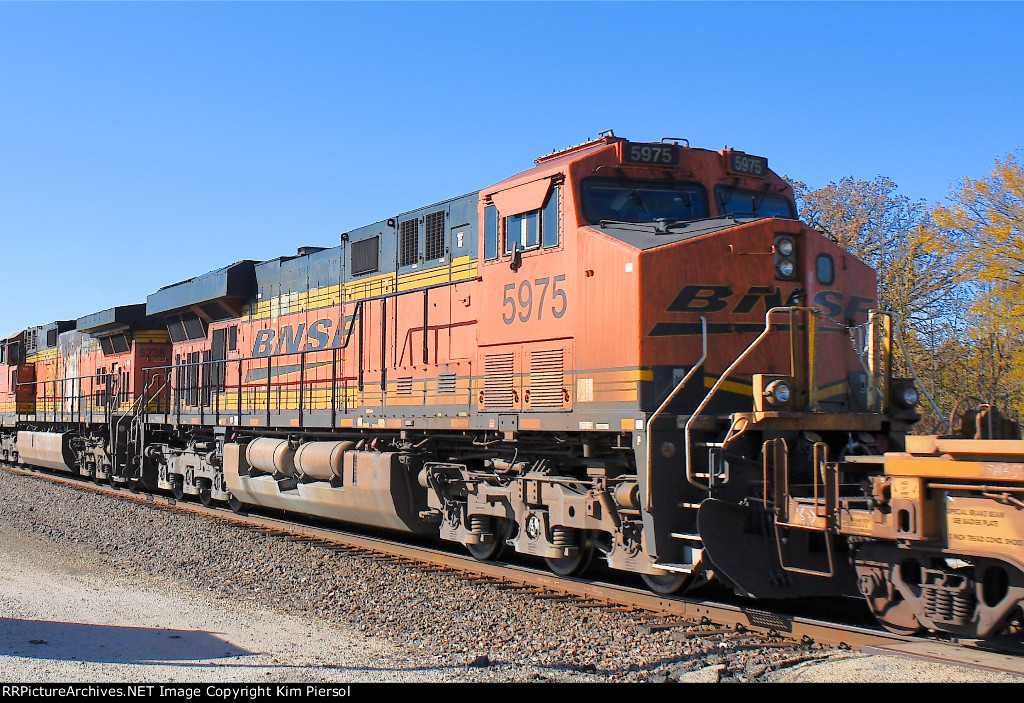 BNSF 5975